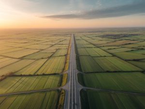 Zones à faibles émissions (ZFE) : quels impacts réels sur la mobilité des ménages et des entreprises ?